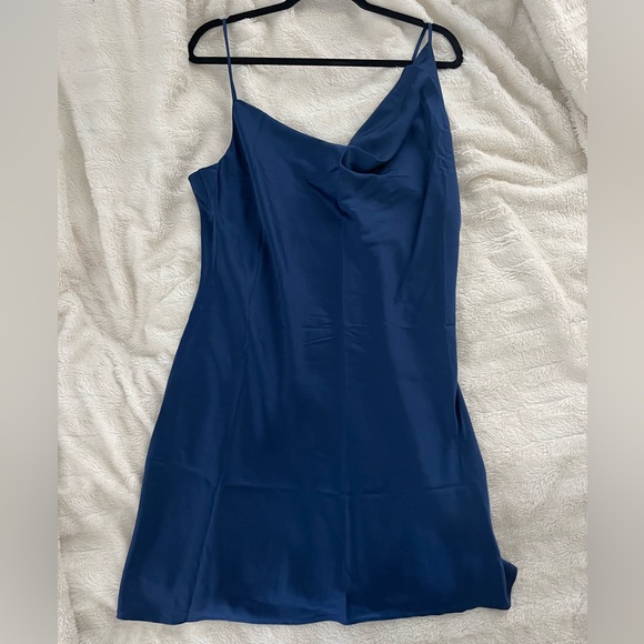 Abercrombie & Fitch Dresses & Skirts - Abercrombie Asymmetrical Cowlneck Mini Dress